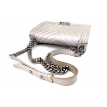 Chanel Boy Perlmutt/Rosé Schillerndes Leder