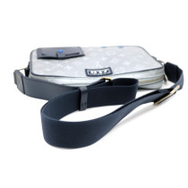 Louis Vuitton Satellite Alpha Messenger Tela Grigia