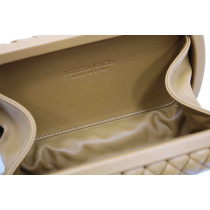 Bottega Veneta Knot Beige