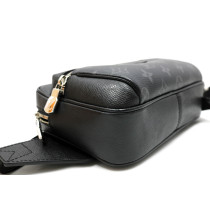 Louis Vuitton Outdoor Bum Bag Pelle Nera