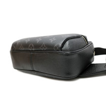 Louis Vuitton Outdoor Bum Bag Pelle Nera