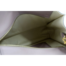 Valentino Vlogo Pelle Poudre