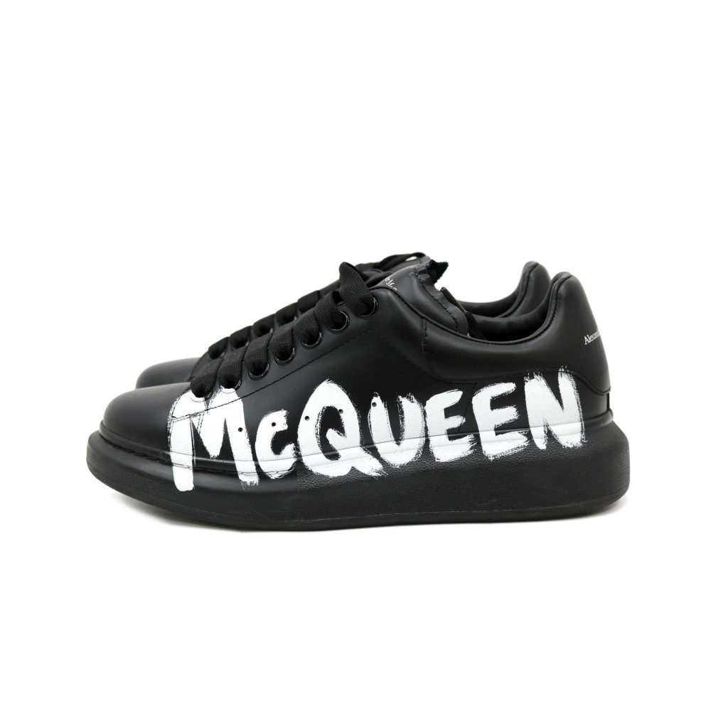 Alexander McQueen Sneaker Oversize Graffiti Pelle Nera
