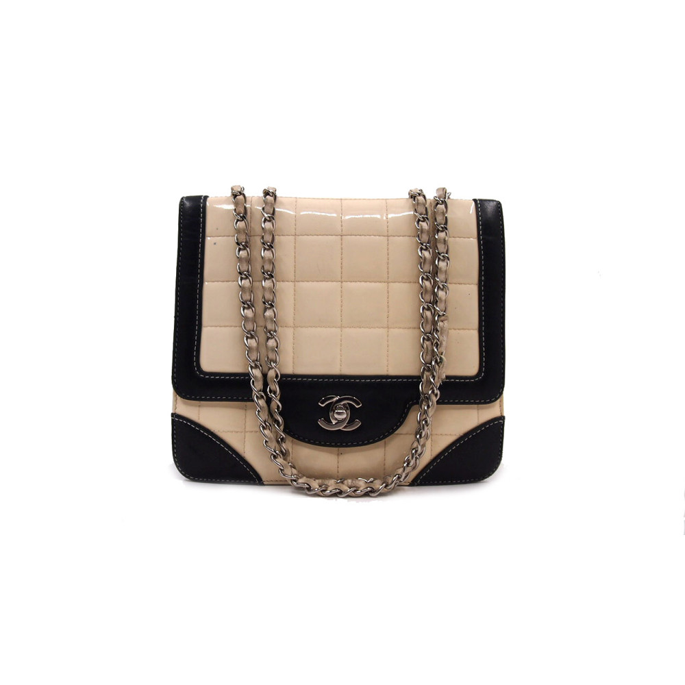 Chanel Accordion Vernis Bianca e Nera