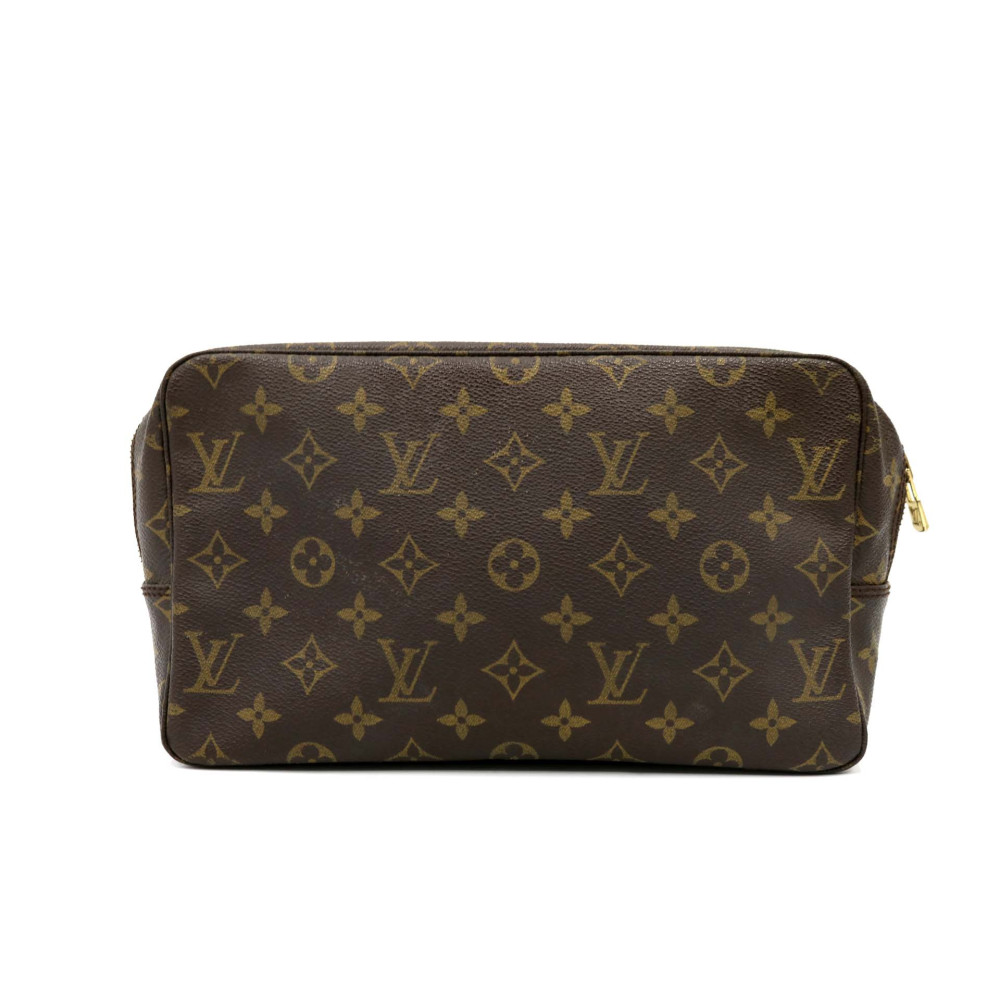 Louis Vuitton Beauty Monogram