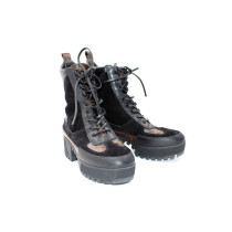 Louis Vuitton Scarponcino Laureate Camoscio Nero