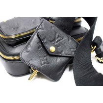 Louis Vuitton Utility Pelle Nera