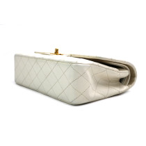 Chanel Classica Media Vintage Pelle Bianca