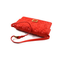 Fendi Wallet on Chain Baguette Pelle Corallo