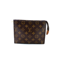 Louis Vuitton Toilette 19 Monogram