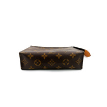 Louis Vuitton Toilette 19 Monogram