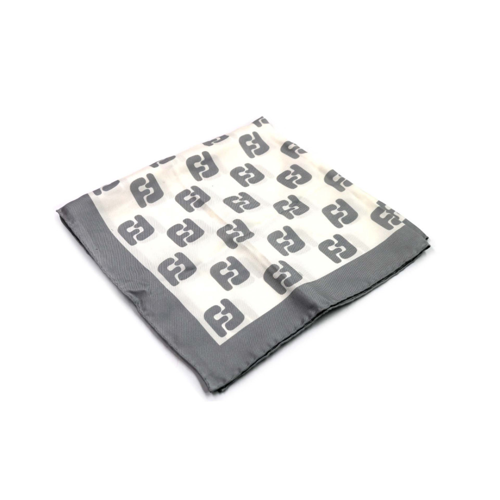 Fendi Foulard Seta Bianca