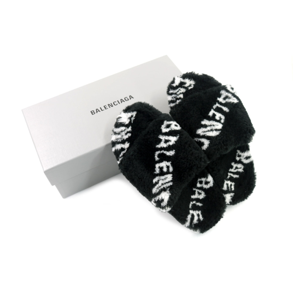 Balenciaga Ciabattine Furry Pelo Bianco e Nero