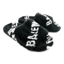Balenciaga Ciabattine Furry Pelo Bianco e Nero