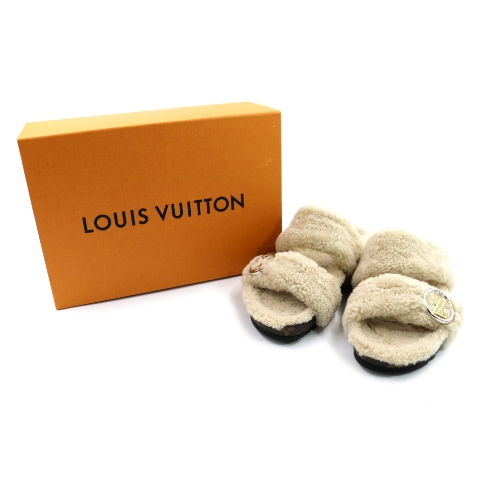 Louis Vuitton Ciabatta Pelo Beige