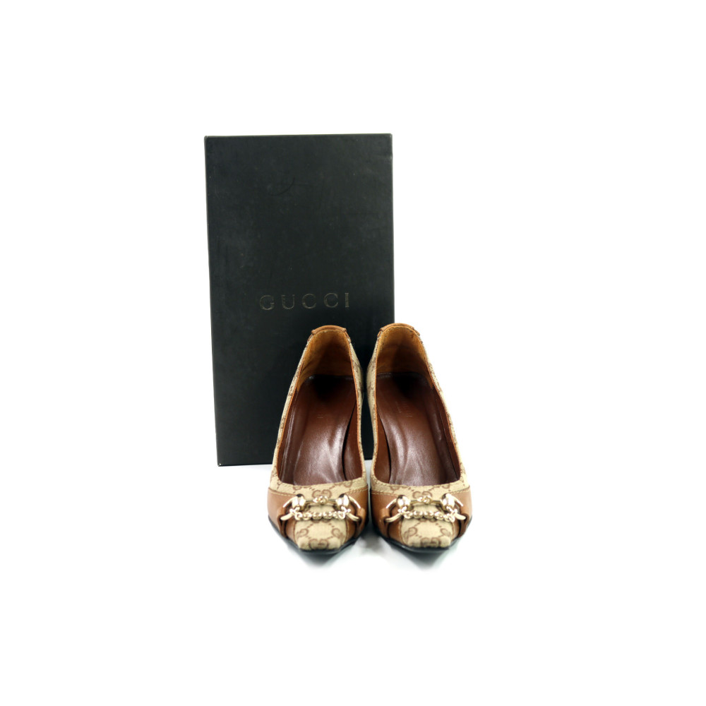 Gucci Decollete GG Beige