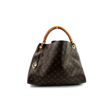 Louis Vuitton Artsy Monogram