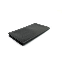 Louis Vuitton Portafoglio Brazza Pelle Taiga Nera