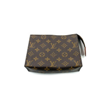 Louis Vuitton Trousse Toilette Monogram