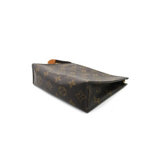 Louis Vuitton Trousse Toilette Monogram
