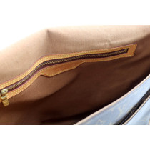 Louis Vuitton Abbesses Monogram