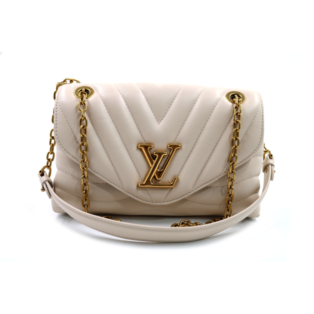 Louis Vuitton New Wave Chain Bag Pelle Cipria