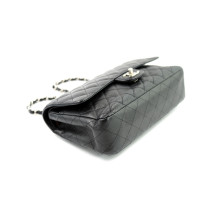 Chanel Classica Media Pelle Nera