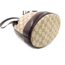 구찌 버킷 오피디아