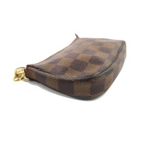Louis Vuitton Pochette Damier