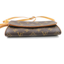 Louis Vuitton Pochette Twin