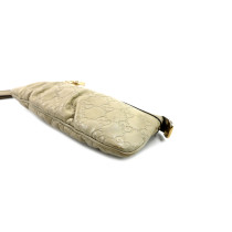 구찌 베이지 가죽 파우치