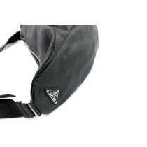 Prada Triangle Schwarzes Leder