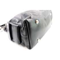 루이 비통 가방 CarryAll Cargo Vibe PM 블랙 가죽