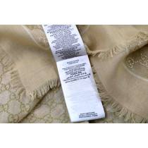 Gucci Stola aus goldener Wolle