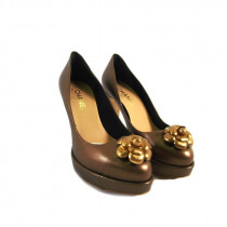 Chanel DecolletÃ© Dorate